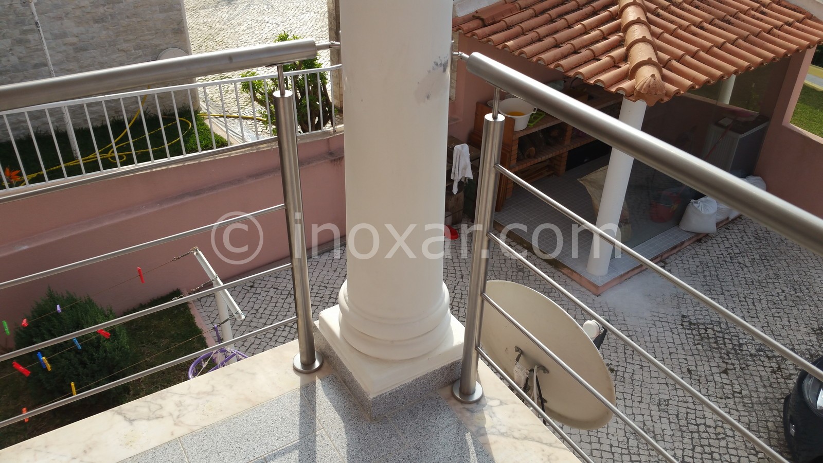 Corrimão Inox LUXO | Inoxar - Fabricante de equipamentos em Inox e ferro